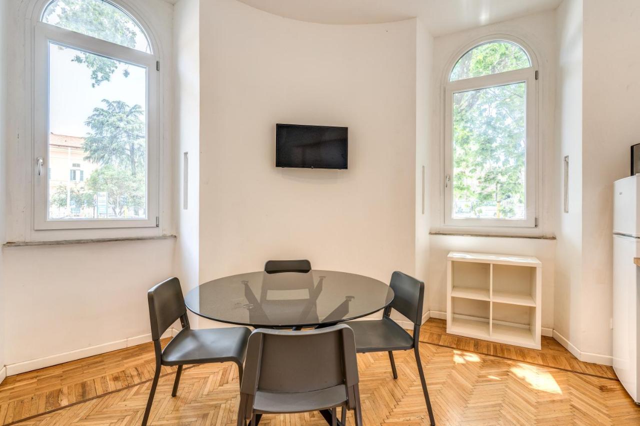 V E N E R E Appartement *